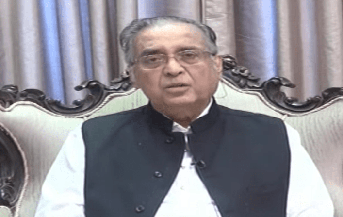 "ڈاکٹر حفیظ پاشا عمران خان کی حکومت میں 6 فیصد ترقی اور دہشتگردی پر قابو کی تعریف کرتے ہوئے"