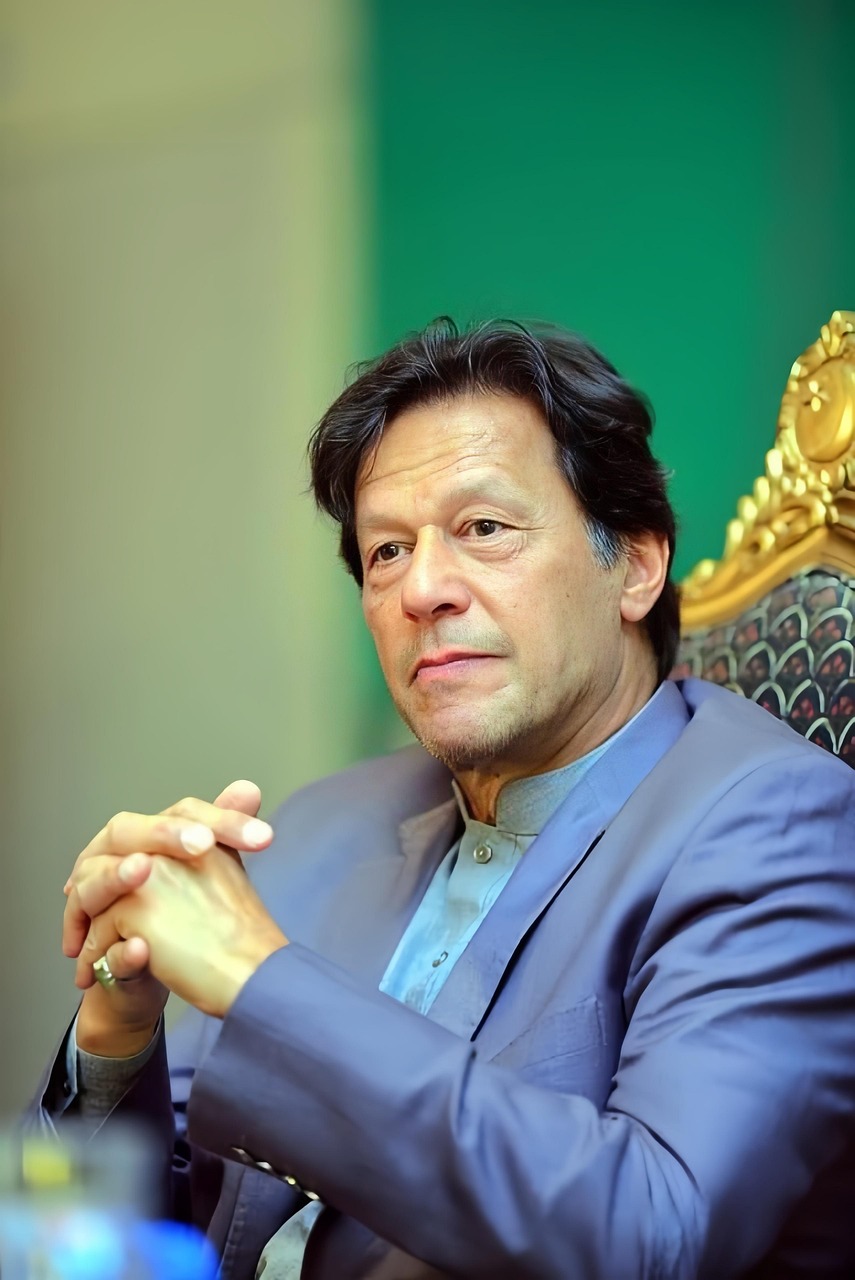 Read more about the article عمران خان کی حالیہ صورتحال: قید، تحریک، اور ریاستی ردعمل کا جائزہ