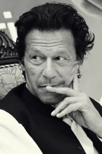 Read more about the article قید سے نکلتی صدائیں اور بےحس خاموشی