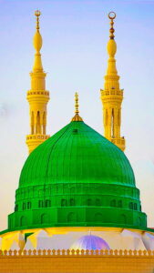 "مسجدِ نبوی ﷺ کا دلکش منظر، جہاں سے ریاستِ مدینہ کا آغاز ہوا — اسلامی تاریخ کی عظیم ترین روحانی و انقلابی علامت"